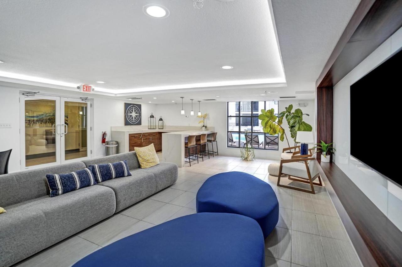 Dharma Home Suites Coral Gables At Gables Grand Plaza ไมอามี ภายนอก รูปภาพ