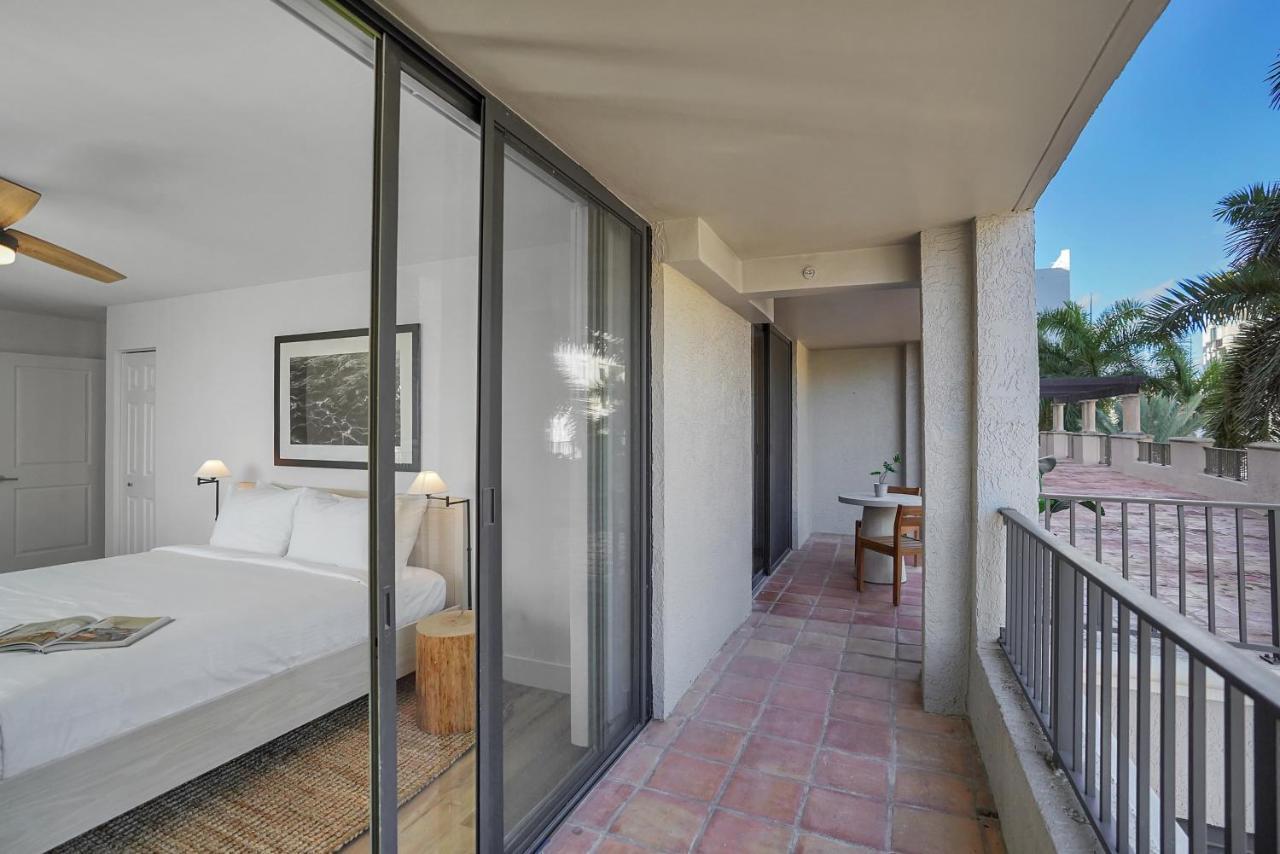 Dharma Home Suites Coral Gables At Gables Grand Plaza ไมอามี ภายนอก รูปภาพ