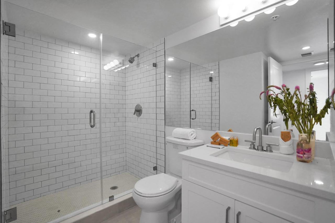 Dharma Home Suites Coral Gables At Gables Grand Plaza ไมอามี ภายนอก รูปภาพ