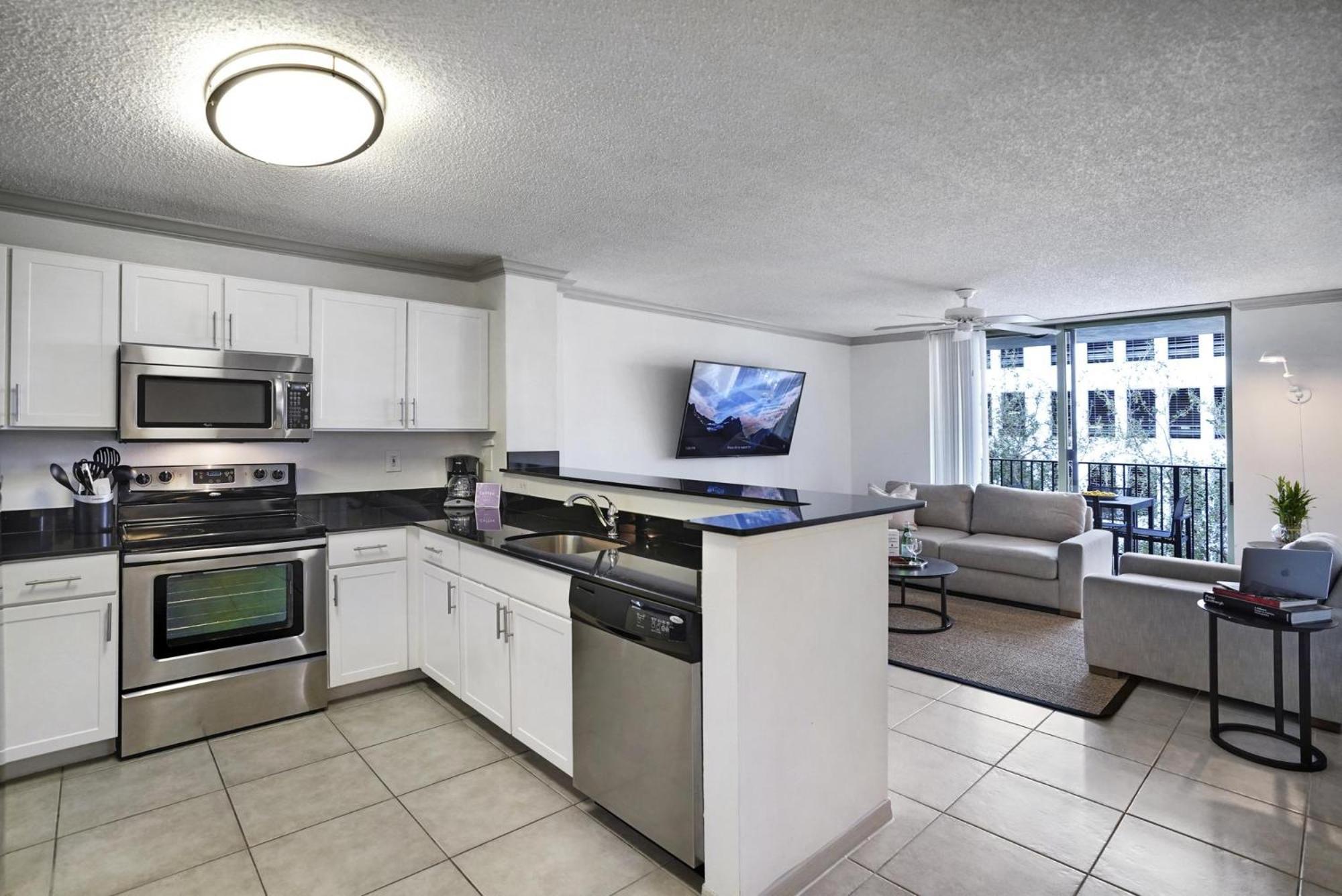 Dharma Home Suites Coral Gables At Gables Grand Plaza ไมอามี ห้อง รูปภาพ