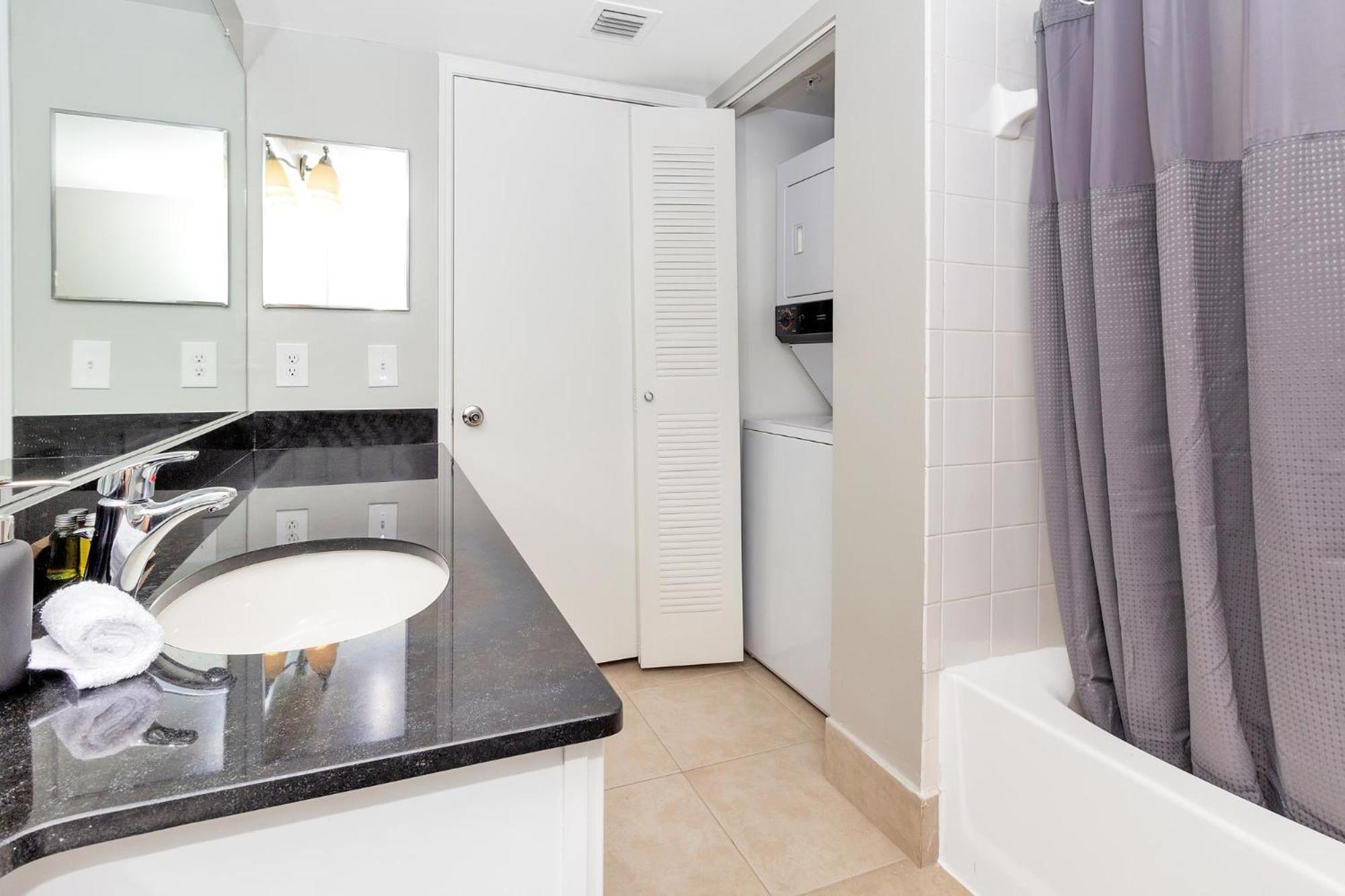 Dharma Home Suites Coral Gables At Gables Grand Plaza ไมอามี ห้อง รูปภาพ