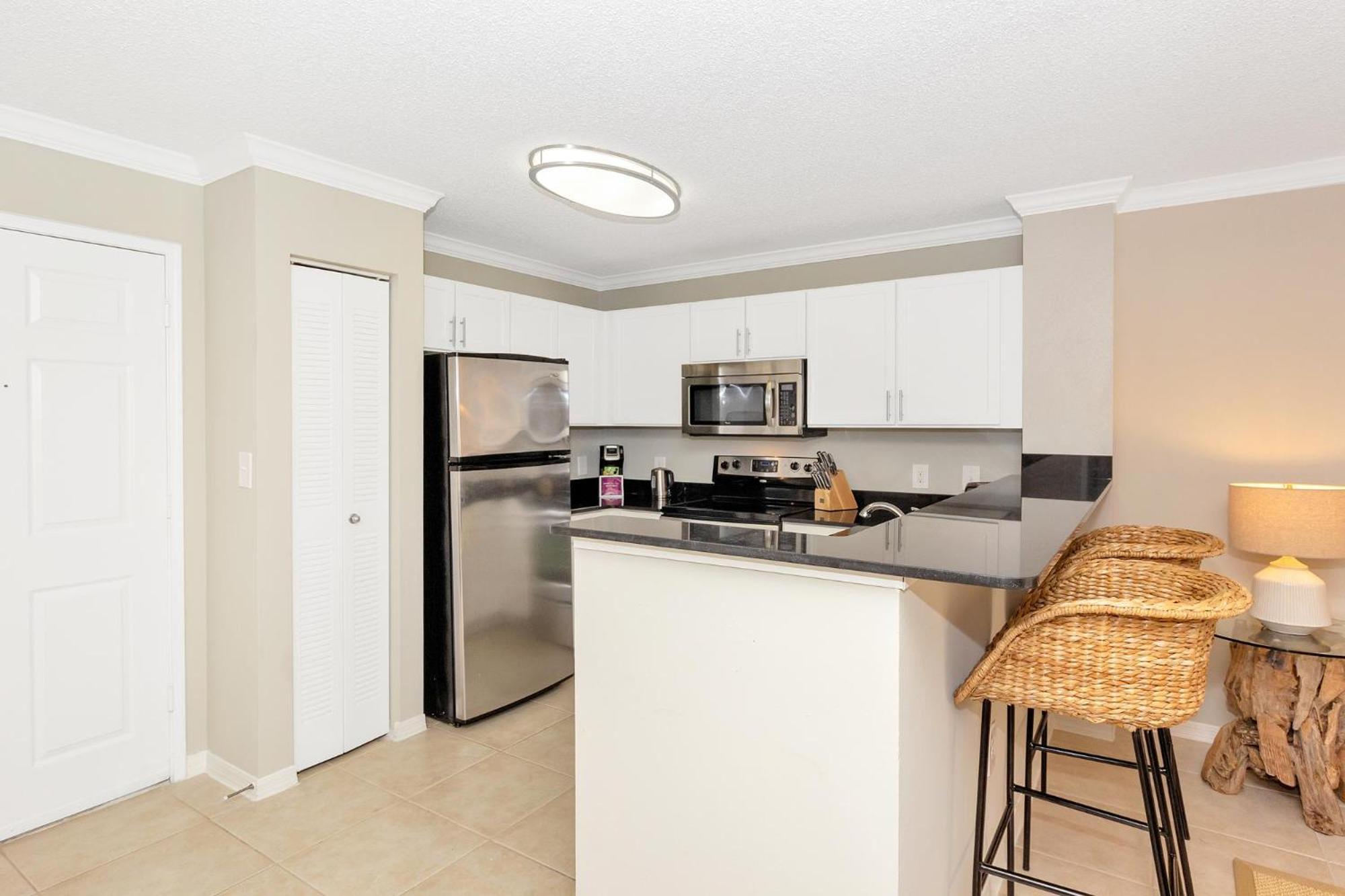 Dharma Home Suites Coral Gables At Gables Grand Plaza ไมอามี ห้อง รูปภาพ
